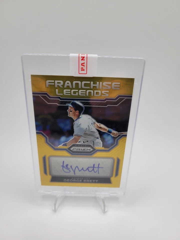 2023 Panini Prizm Franchise Legends Signatures Gold Prizm George Brett 05/10 AU Foto 3 de 4