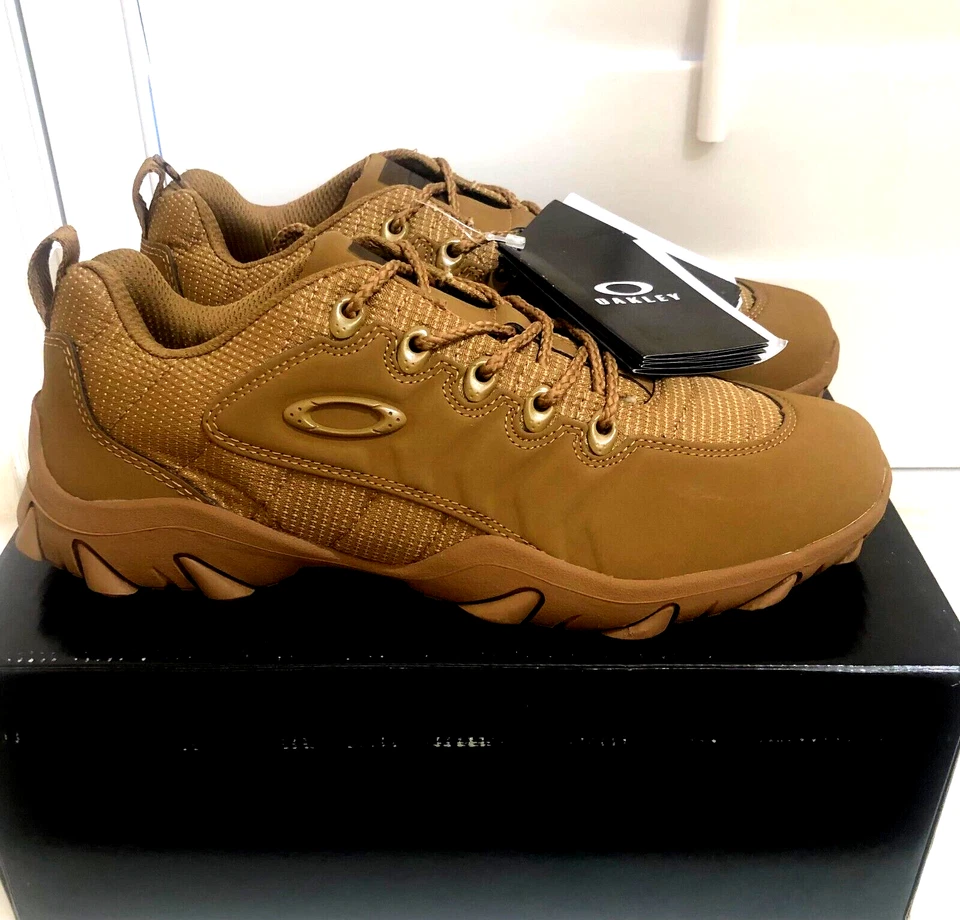 NEW OAKLEY TEETH XE SHOES Size 11 Cigar Brown Limited Edition Iconic All-Terrain - Image 2 of 4