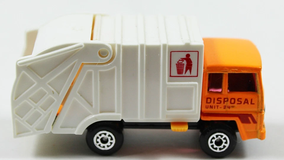 REFUSE TRUCK Matchbox 1979 SuperFast Disposal Unit Orange White - Image 2 of 4
