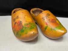 VINTAGE DUTCH HAND CARVED WOODEN CLOGS SHOES HOLLAND HAND PAINTED FOR HANGING