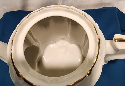Royal Crown Spring Time 2357 Coffee Pot With Creamer/Sugar/ 2 Cups And Saucers - Picture 4 of 22