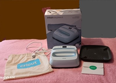 Cricut EasyPress 3 Smart Heat Press Maschine 30x25cm (brandneu E01) defekt 