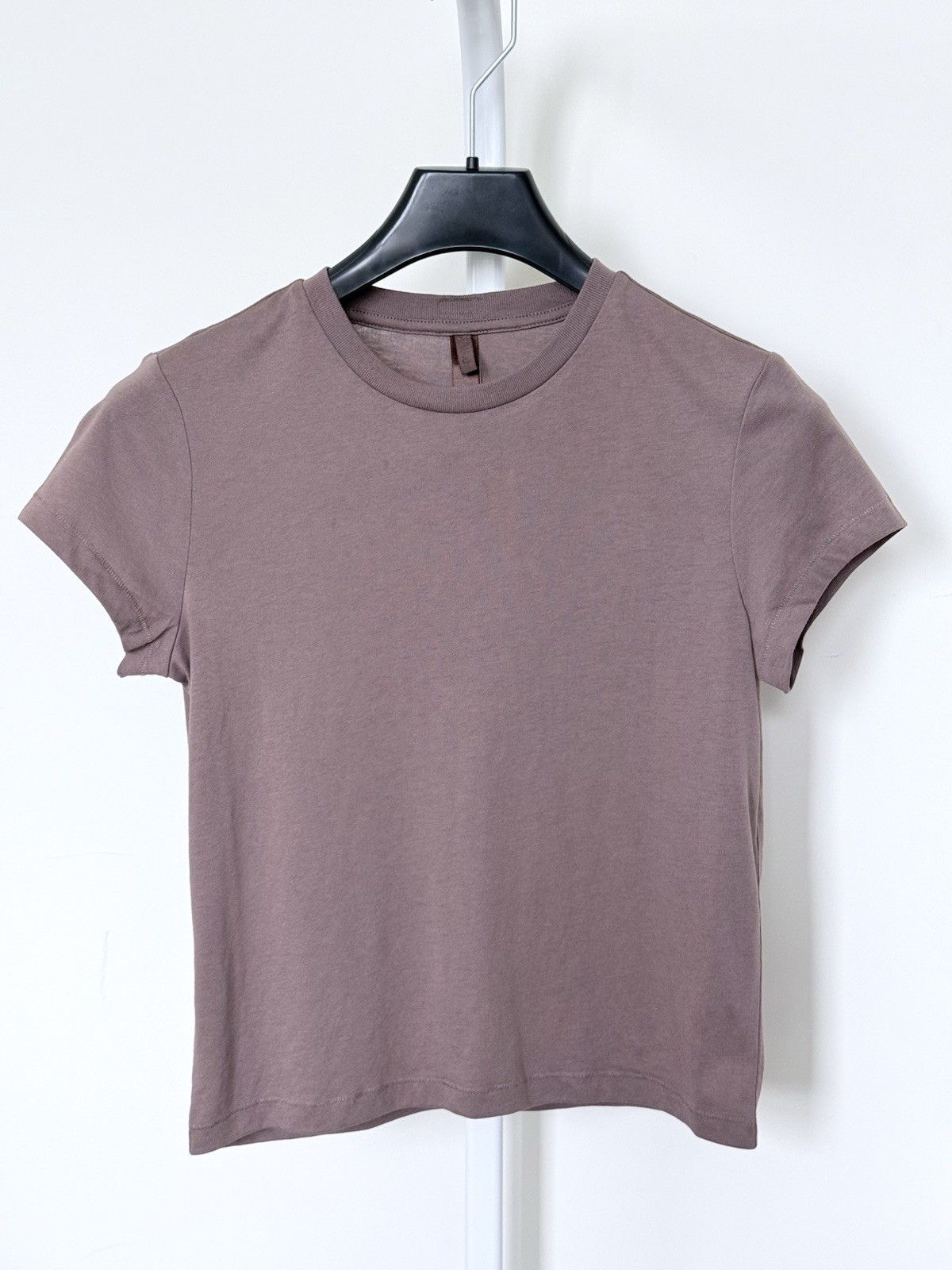 SKIMS Relaxed Tees Shrunken T-Shirt - XS Women’s (Jasper Taupe) Never Worn