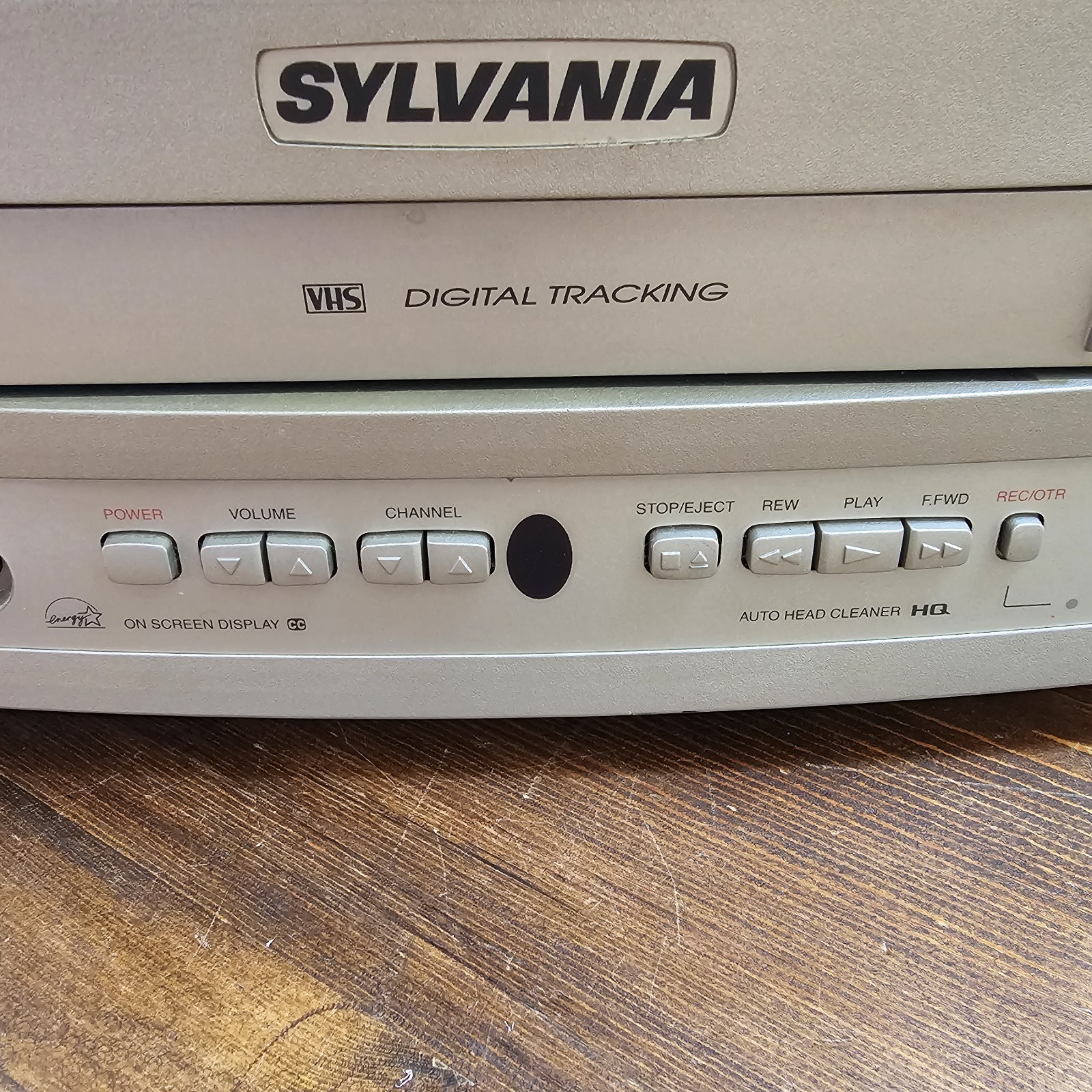 Sylvania 13” CRT Color TV  Retro Gaming TV & Radio Works VCR Does Not W/ Remote