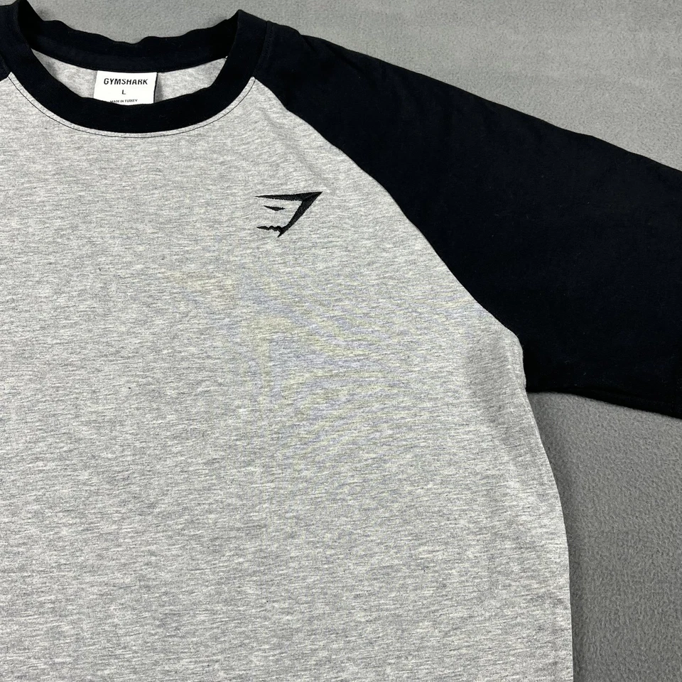 Camisa masculina Gymshark grande cinza preta raglan manga curta academia atlética - Imagem 4 de 4