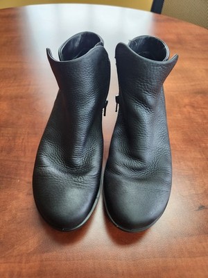 ECCO Women's Heeled Booties Boots Size EU 37 US 8 Leather Black