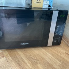 Hotpoint MWHF203B Extraspace Black Microwave Combi Grill - Flat Bed No Turntable