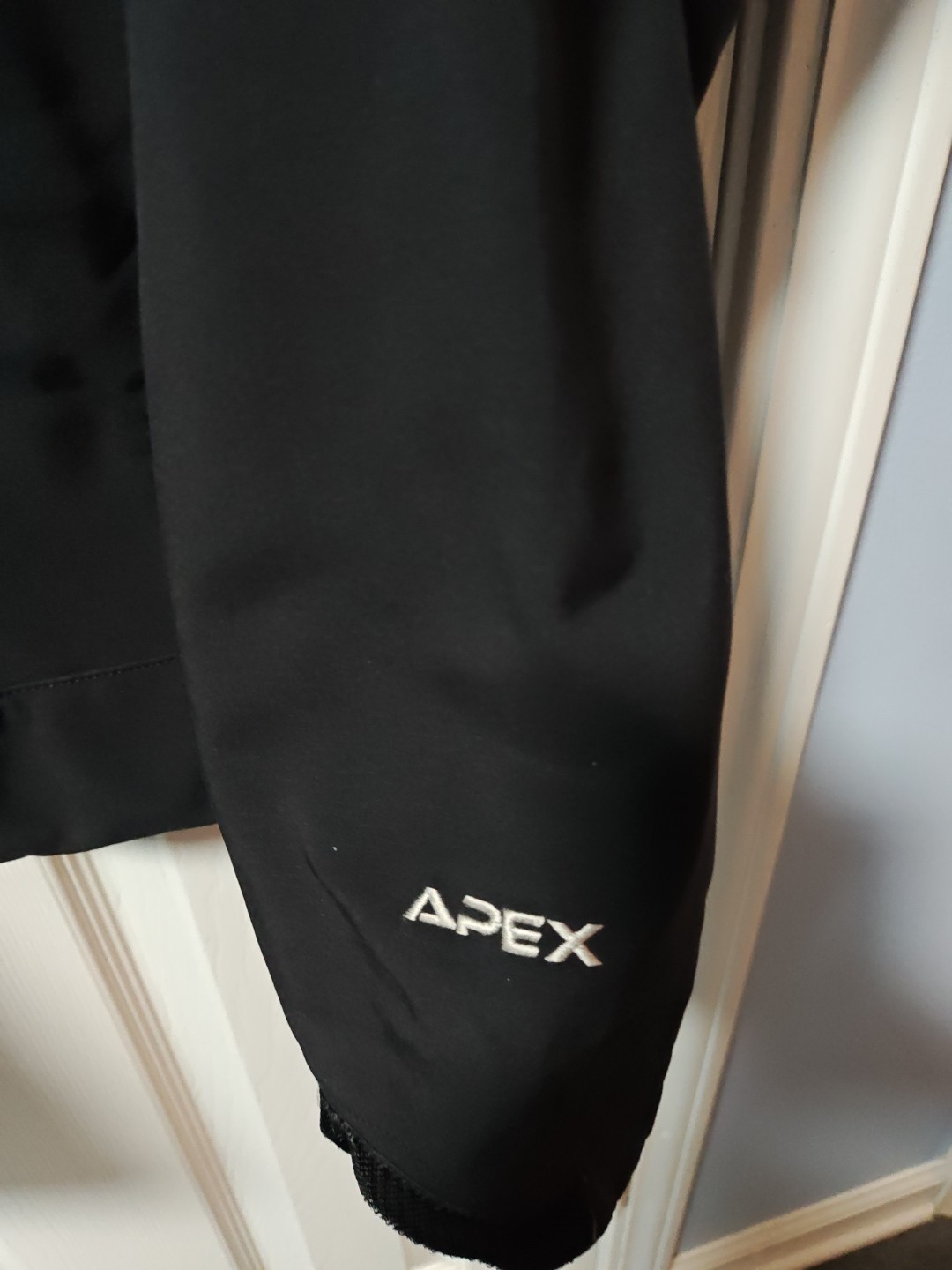 The North Face Apex Bionic LARGE Softshell Jacket… - image 3