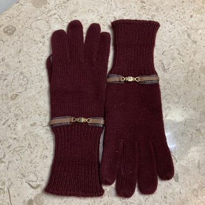 Vintage Burgundy Women s Knit Gloves With Lion Mofit And Gold Tone Belt Buckle