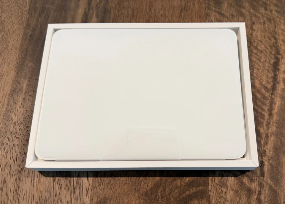 Apple Magic Trackpad USB-C (MXK93AM/A, A3120) - White – NEW / UNUSED / OPEN BOX - Image 3 of 3