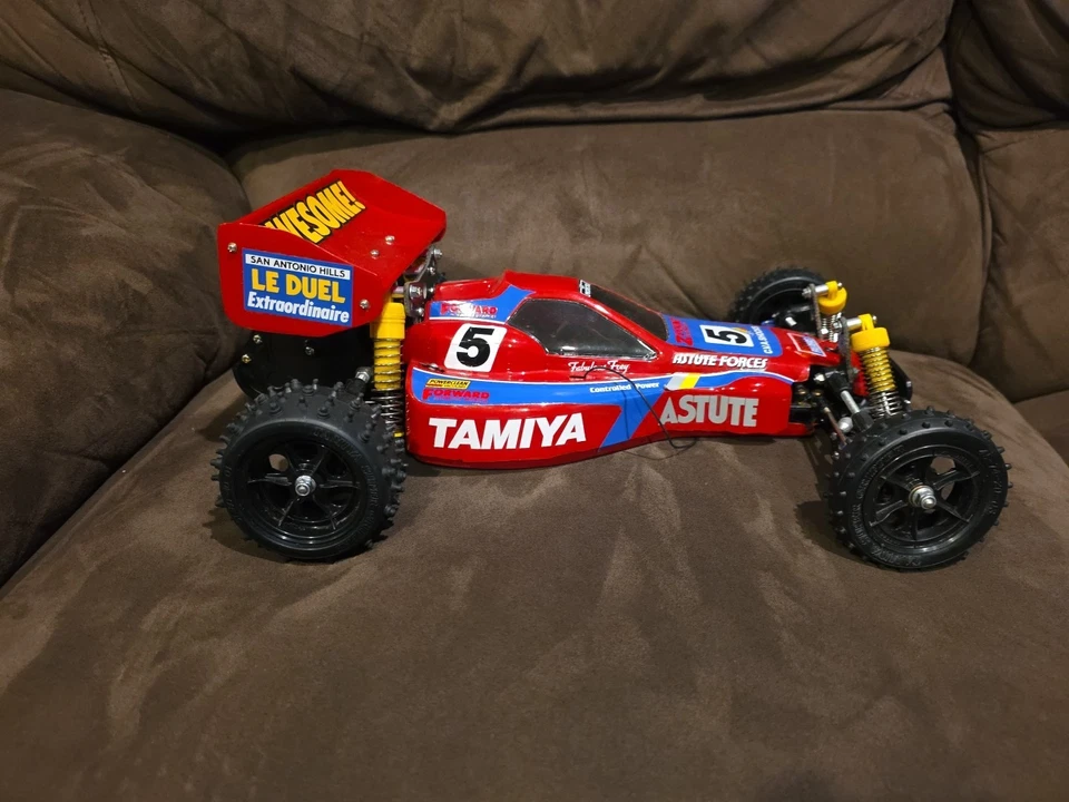 TAMIYA ASTUTE MODEL #58080 RARE VINTAGE ORIGINAL 1989 BOX MANUAL SHELF QUEEN  - Image 2 of 4