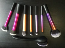 Set of (8) Real Techniques Make-Up Brushes Assortment - most new, few used once