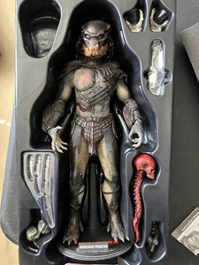 Berserker Predator Hot Toys | eBay