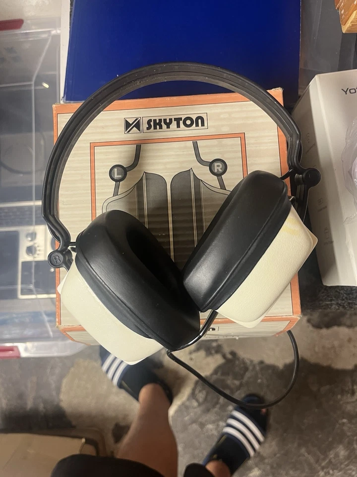 Cuffie Vintage Skyton Stereo Kopfhörer Model DH 101 - Immagine 2 di 2