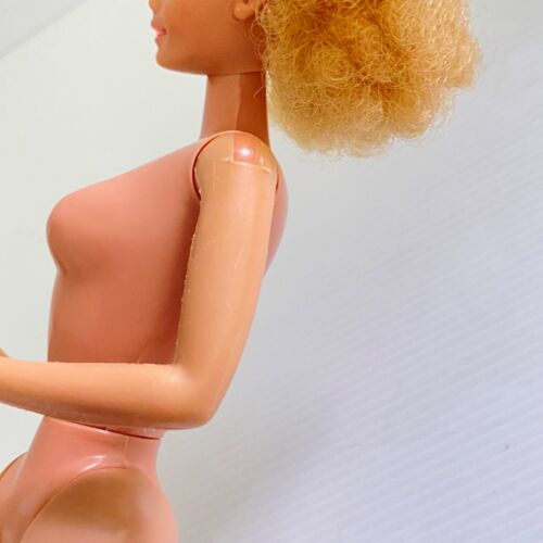 Mattel Magic Curl Barbie Doll With Her Yellow Dress Vintage 1981 Superstar Face - Picture 16 of 23
