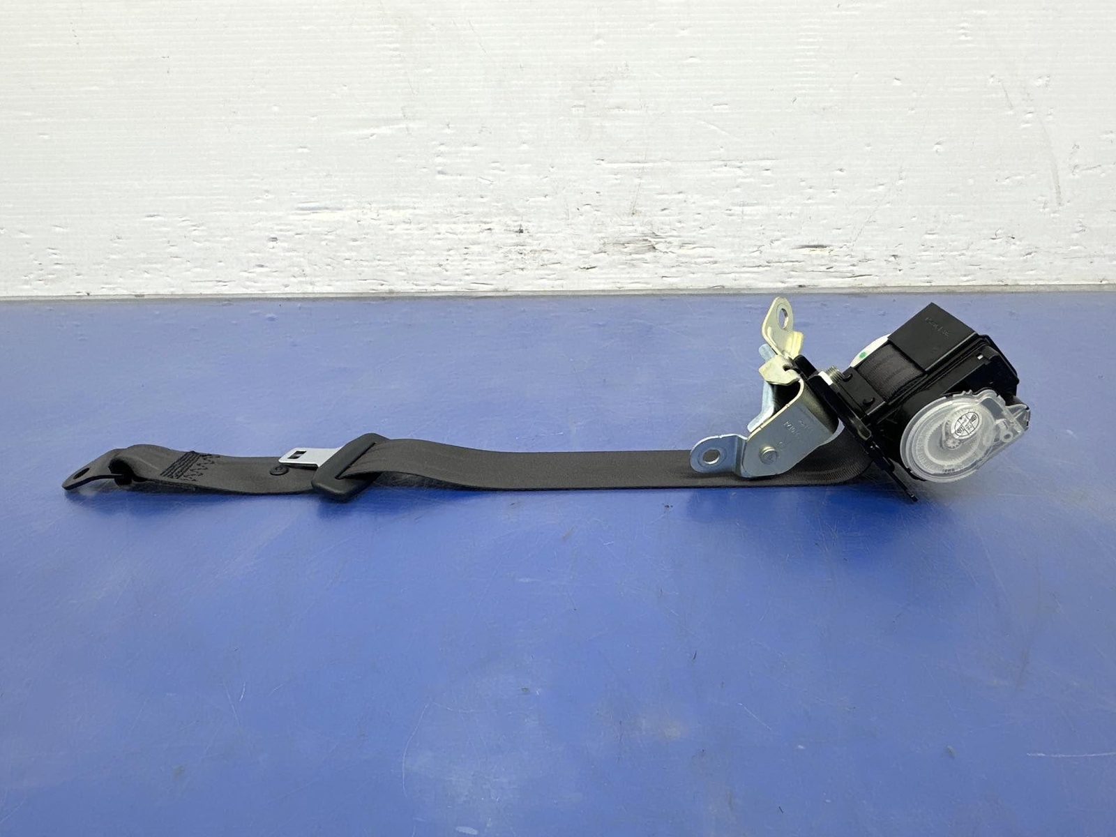 2022 TOYOTA GR86 ZN8 OEM REAR RIGHT SEAT BELT RETRACTOR  BLACK