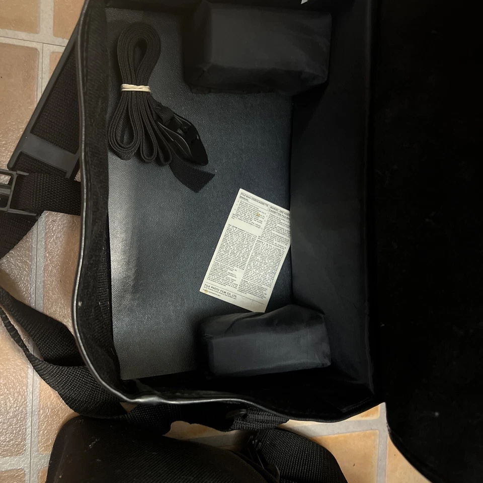 SHARP Hi-8 Hi8 VL-e630 Analog Camcorder Digital Zoom VCR Player Parts Vl-ah151 - Image 3 of 4