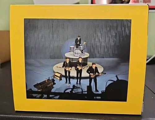 Beatles Mini Turntable & 3" Record Carrying Case W/ 4 Records NEW Crosley BT - Picture 6 of 8