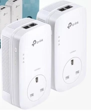 NEW TP-Link Accessory TL-PA9020P KIT AV2000 2 Port Gigabit Passthrough Powerline