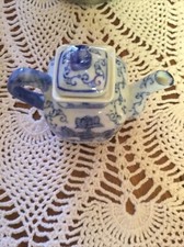 Antq. Dollhouse Miniature Blue White Teapot 3.75x3.75  