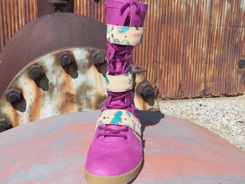 New Womens UGG Johnna Graffiti Sugar Plum US 7 UK 5.5 EU 38 Lace Up tall Boots - Picture 3 of 9