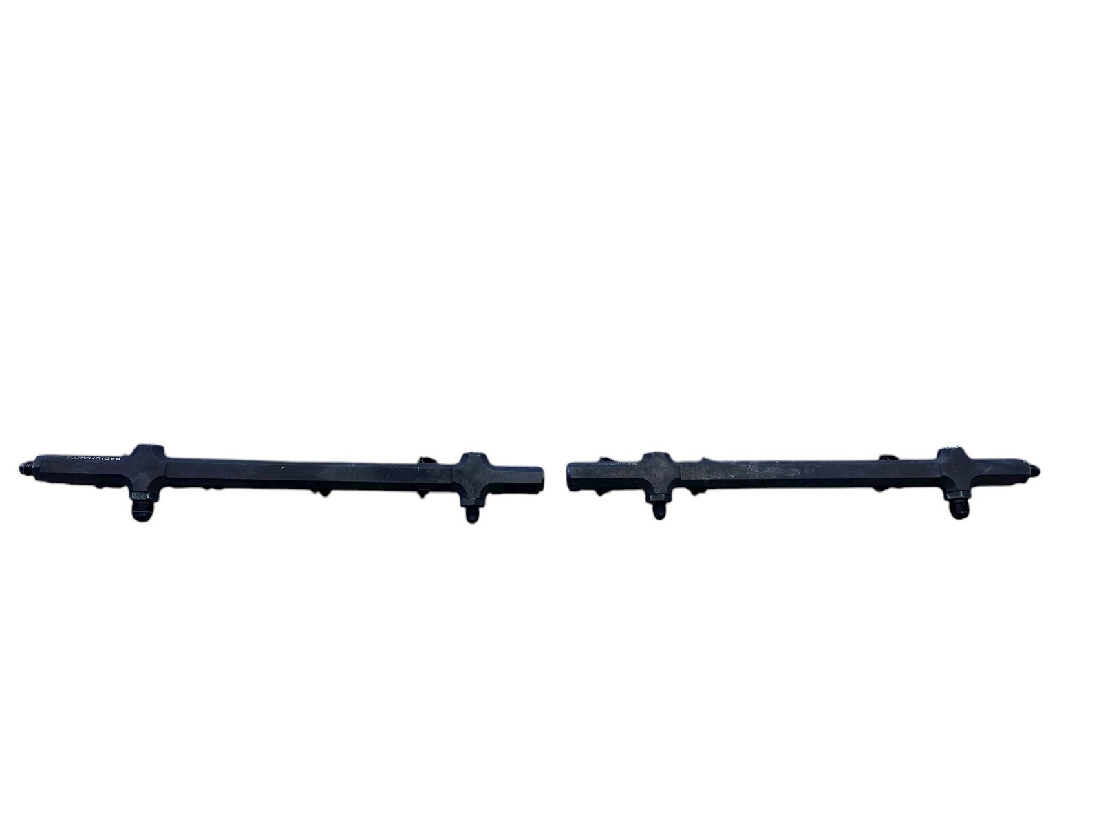 LAMBORGHINI HURACAN AWD 5.2L LEFT RIGHT SIDE ENGINE MOTOR FUEL RAIL SET *BURN*