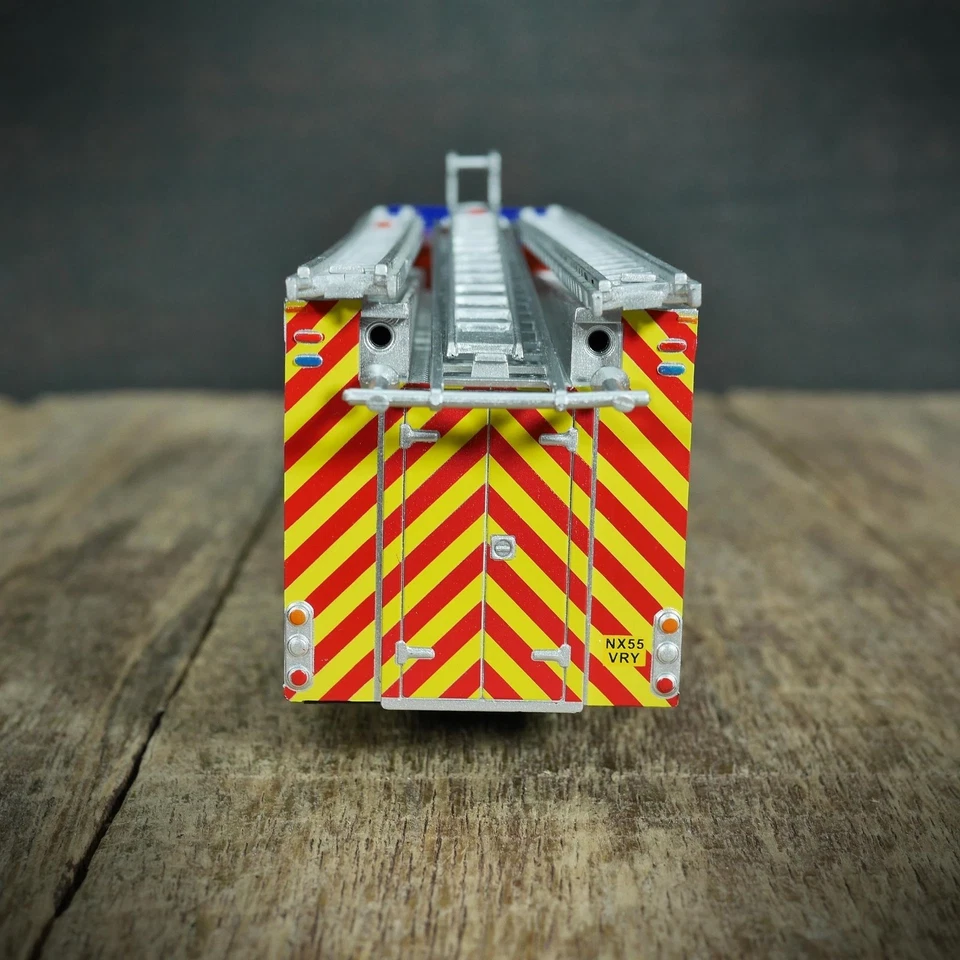Oxford Fire Brigade Models Dennis Strathclyde Aerial Rescue Pump Engine, Faults — 第 4/4 张图片
