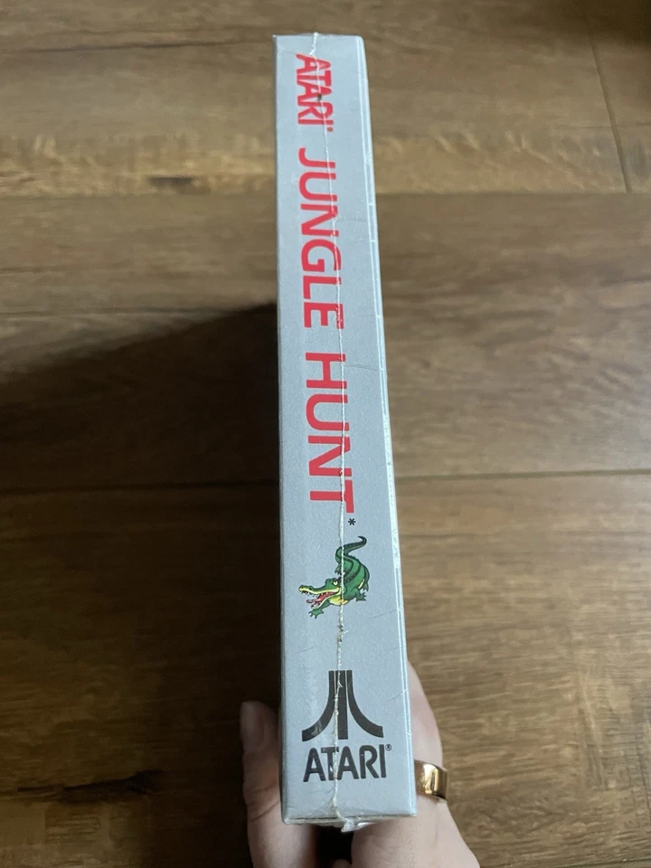 NEW FACTORY SEALED W/CRUSHED BOX JUNGLE HUNT FOR ATARI 2600 USA NTSC - Image 4 of 4
