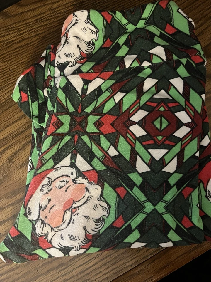 Leggings LuLaRoe Tween Santa Natal - Feriado - Verde com Papai Noel - Imagem 4 de 4