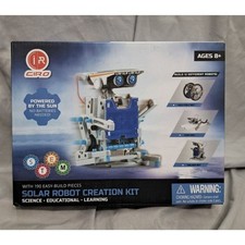 Discovery Kids Mindblown STEM 12-in-1 Solar Robot Creation 190-Piece Kit Ciro