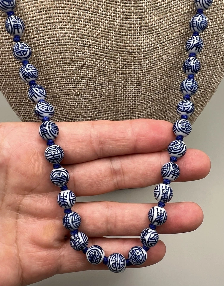 Collares de cuentas de porcelana china vintage pintados azul/blanco color dorado broche 25" Foto 4 de 4