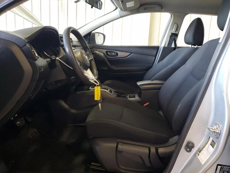 Used Front Right Seat Belt Front fits: 2019 Nissan Rogue sport bucket passenger - Imagem 3 de 4