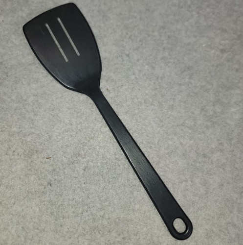 Vintage Tailor Made 2 Slot Spatula Turner Flipper Nylon Plastic Black