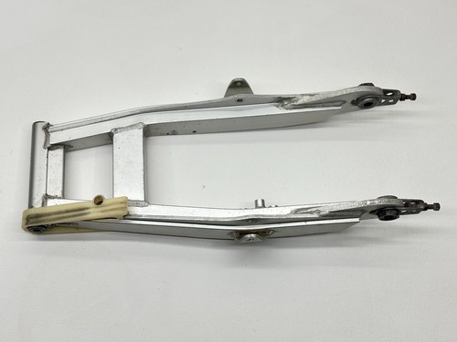 1980 Suzuki RM125 Swingarm Suspension OEM Rear Swing Arm 61100-40842 Dirt Bike - Picture 10 of 10