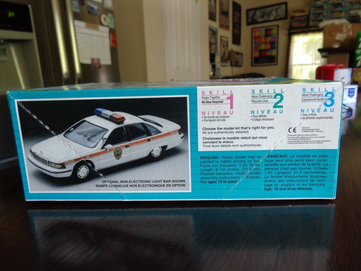 希少!！ 激レア!！未開封 Revell シボレー カプリス ポリス カー 希少