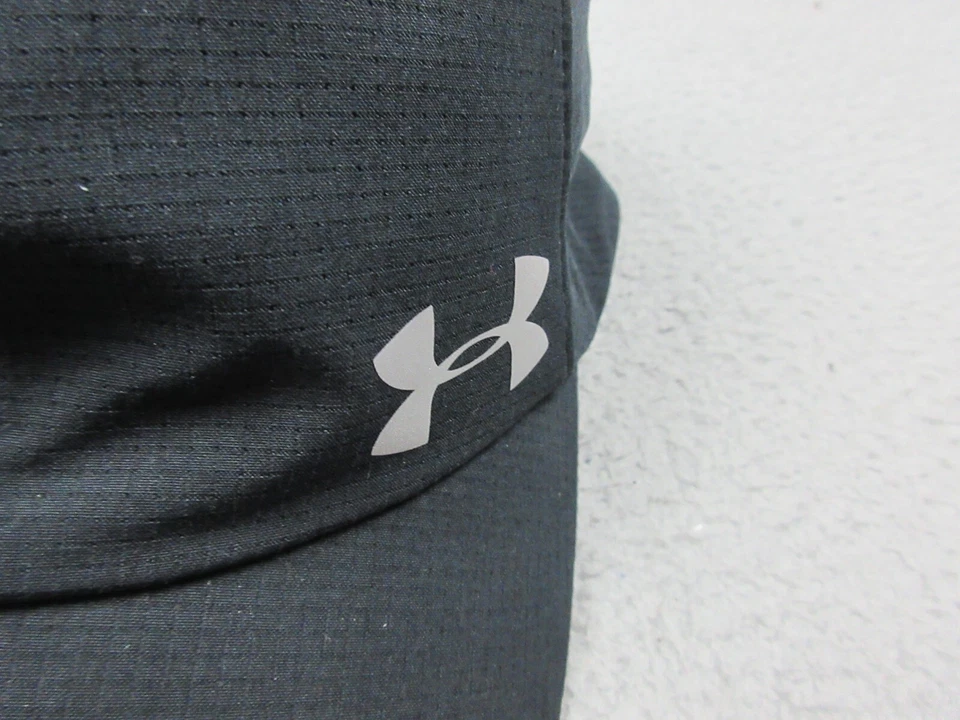 Gorra Under Armour con correa trasera negra ligera para correr al aire libre para mujer Foto 3 de 4