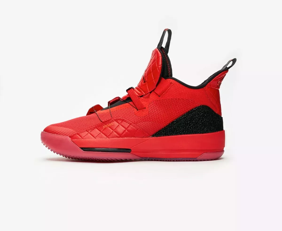 Air jordan 33 rosse e nere cheap
