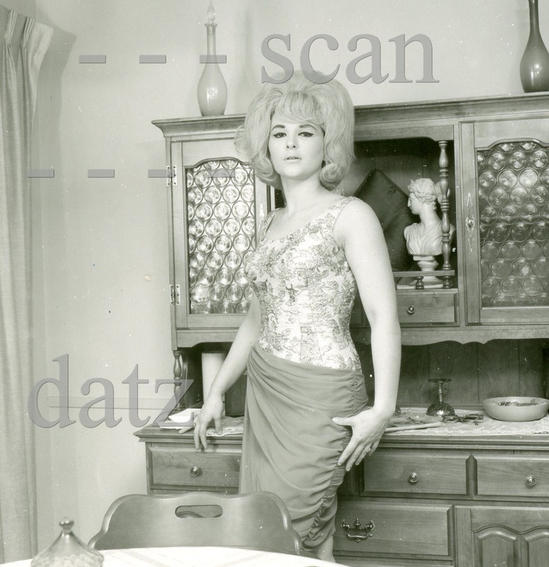 1960s Photo-sexy blonde pinup girl-cheesecake t814266