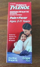 Children's TYLENOL Liquid Pain+Fever Treatment Grape 4 oz Ages 2-11 Exp 12/2025