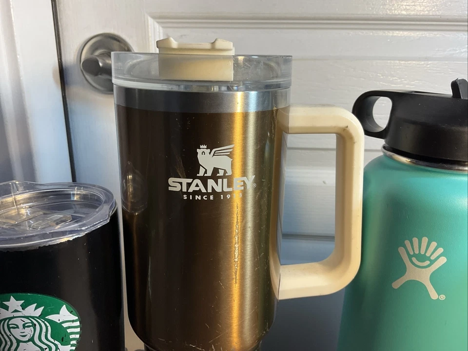 Stanley 40oz Quencher W/Straw + HydroFlask & CamelBak Stainless Tumblers & More - Image 3 of 4