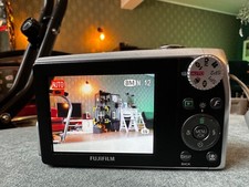 Fujifilm FinePix F40fd Digitalkamera Kamera Vintage CCD