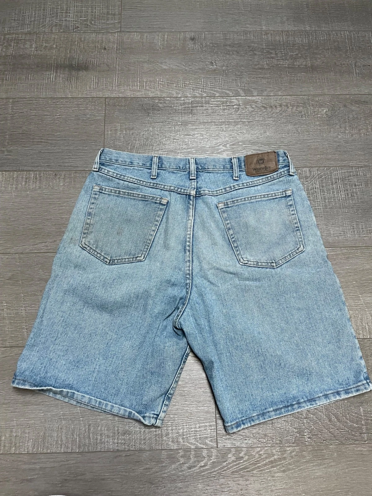 Vintage Wrangler Denim Jorts Shorts Mens 36 Relaxed Fit Light Wash Blue Jean