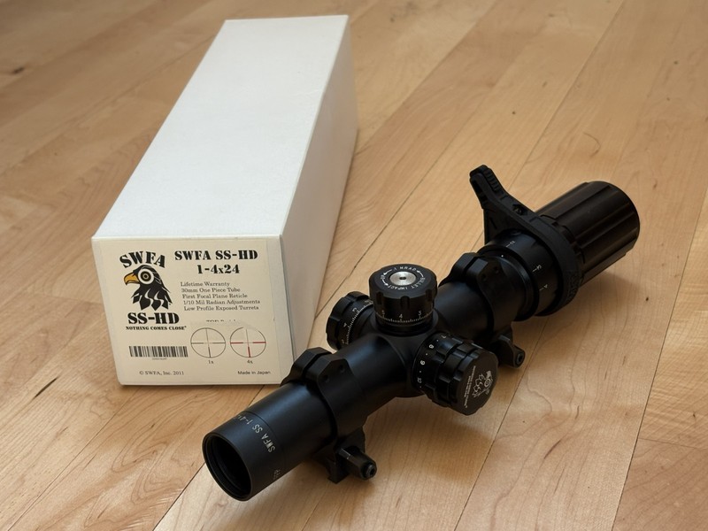 SWFA FFP HD SS 1-4x24 Rifle Scope Illum Reticle, 30mm, .1 MIL TT, w/ EXTRAS