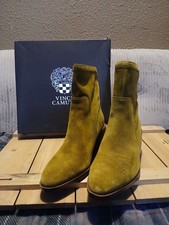 Botines Vince Camuto Verona de gamuza verde musgo, talla 7,5 W