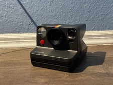 Polaroid Instant Camera Classic Black Vintage Film Photography Retro Style