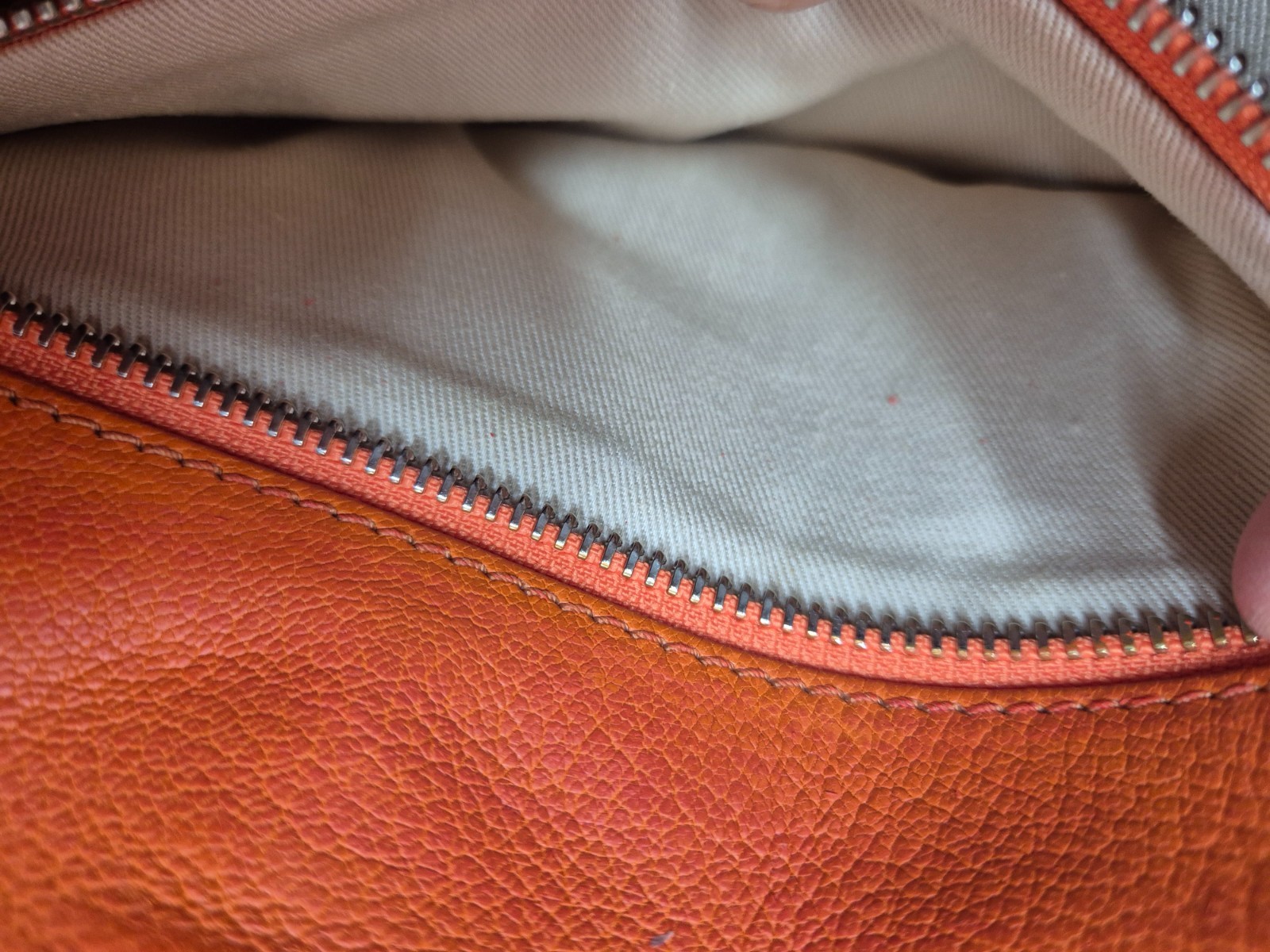 Authentic Givenchy Obsedia Chain Shoulder Bag Clu… - image 9