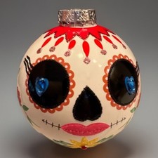 Day of The Dead Ornaments Set of 4 Dia De Los Muertos Sugar Skull White Glass