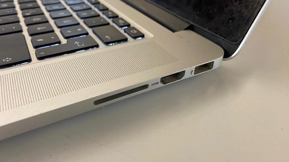 Apple MacBook Pro 15" 2015 · i7 · 16GB · 1TB, Foto 3 von 5