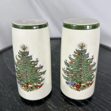 Cuthbertson “Christmas Tree” Salt & Pepper Shakers Set England 4” Holiday Decor