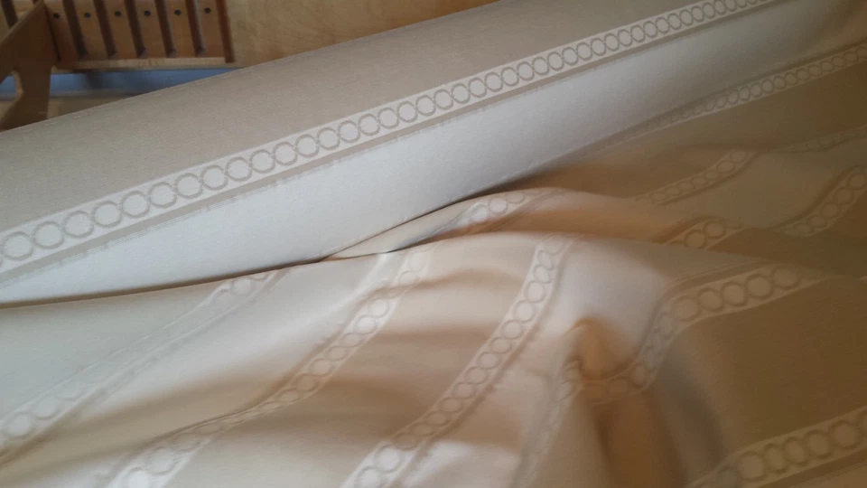   TELA TAPICERÍA RAYA MARFIL BEIGE TONO SOBRE TONO Foto 3 de 3